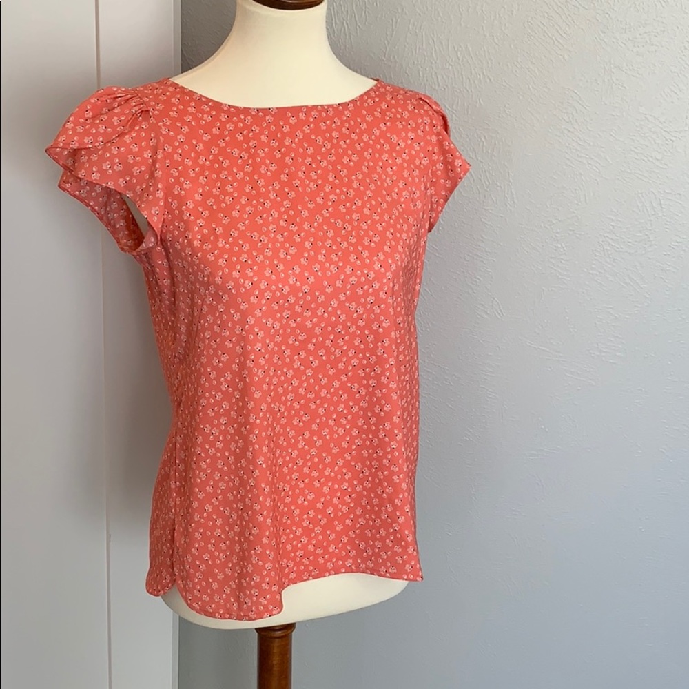 Loft petites flutter sleeve top